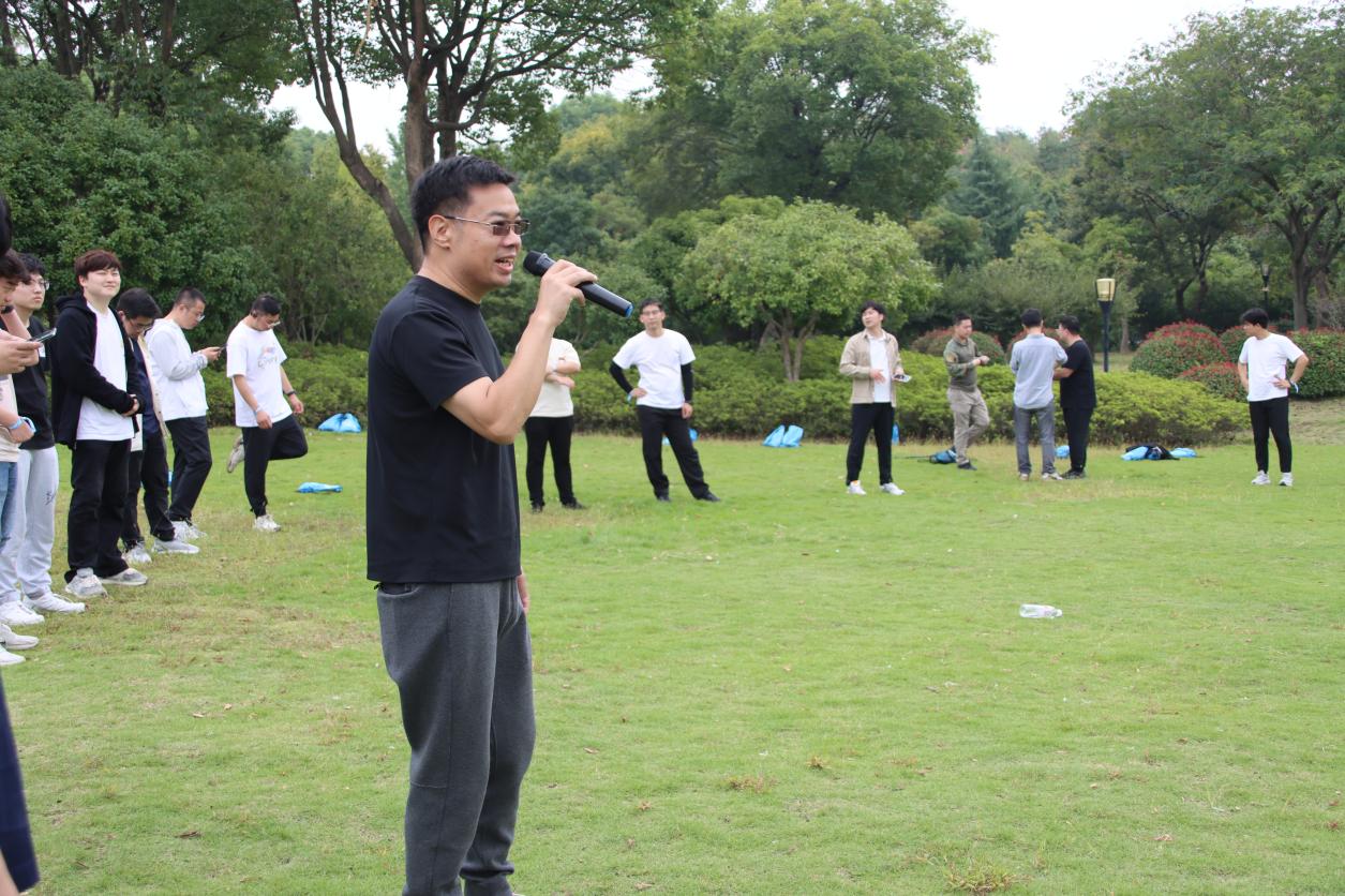 dfa47db68f5845638b5709c76e719d8d